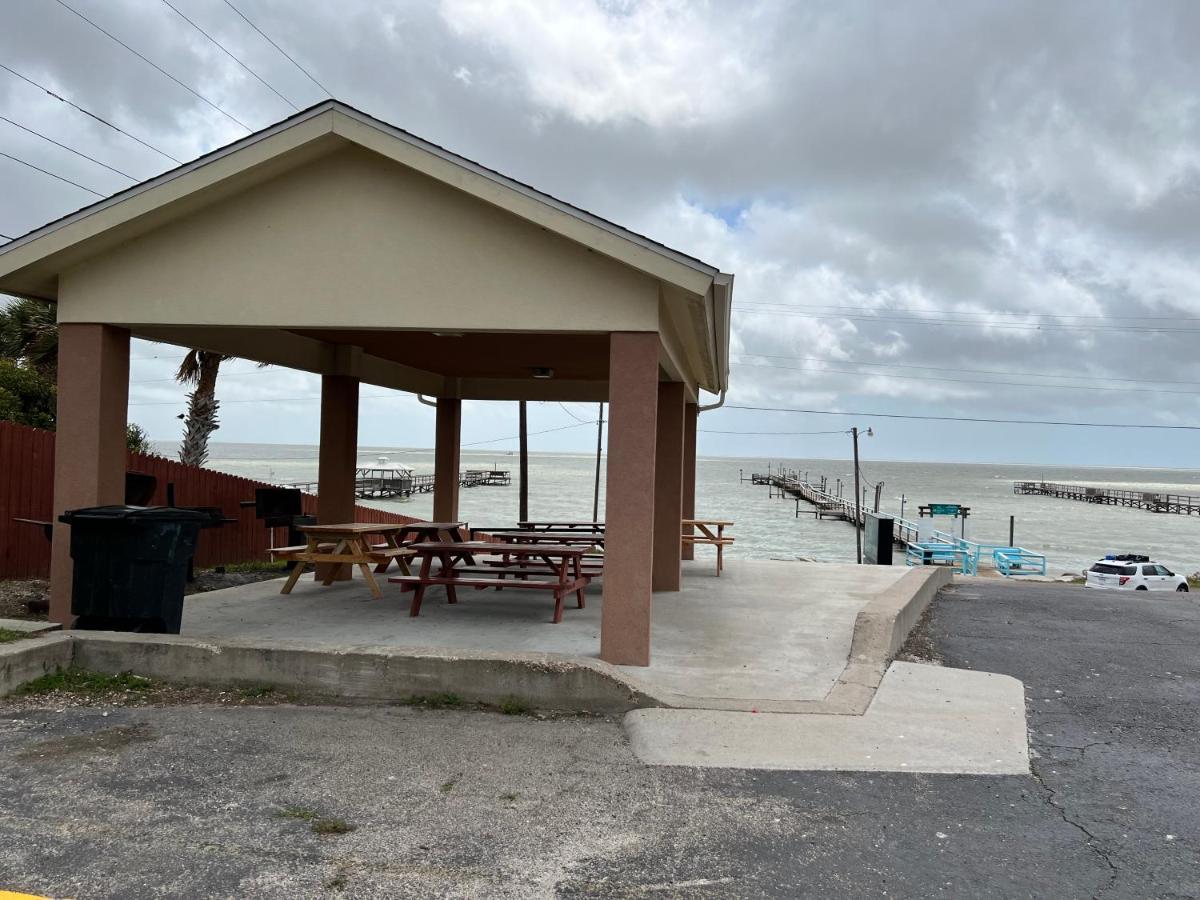 Quality Inn Rockport On Aransas Bay Exterior photo